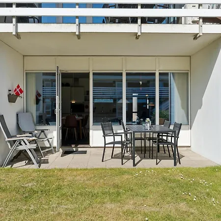 1122 Semesterbostad *
