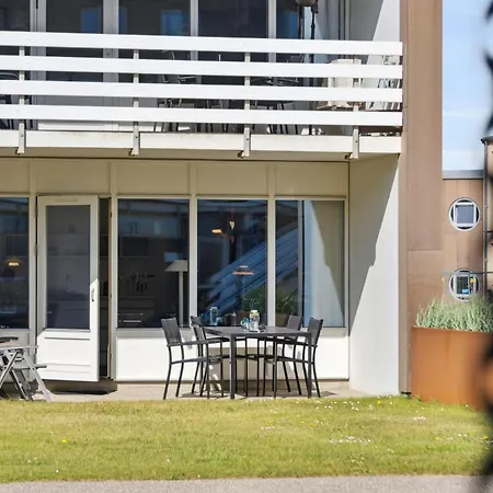1122 Semesterbostad *